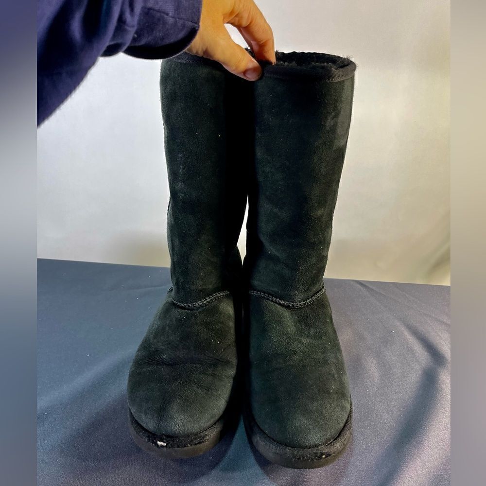 UGG - Black Traditional Boots